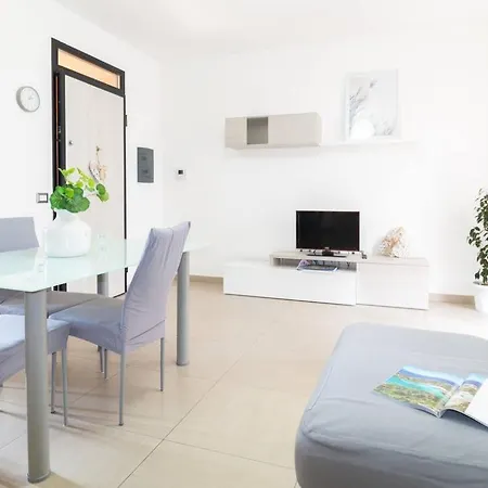 Апартаменты Ale Home- Wifi & Parking Donigala Fenughedu