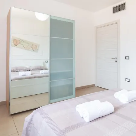 Ale Home- Wifi & Parking Apartman Donigala Fenughedu