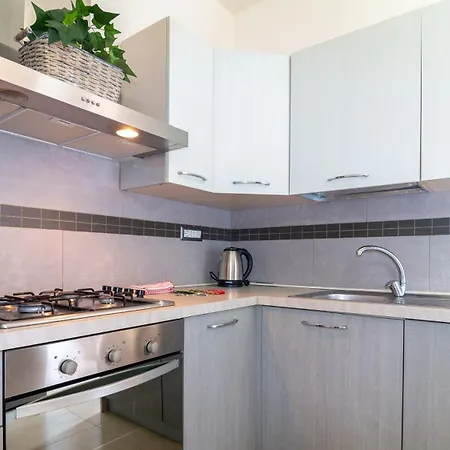 Apartman Ale Home- Wifi & Parking Donigala Fenughedu